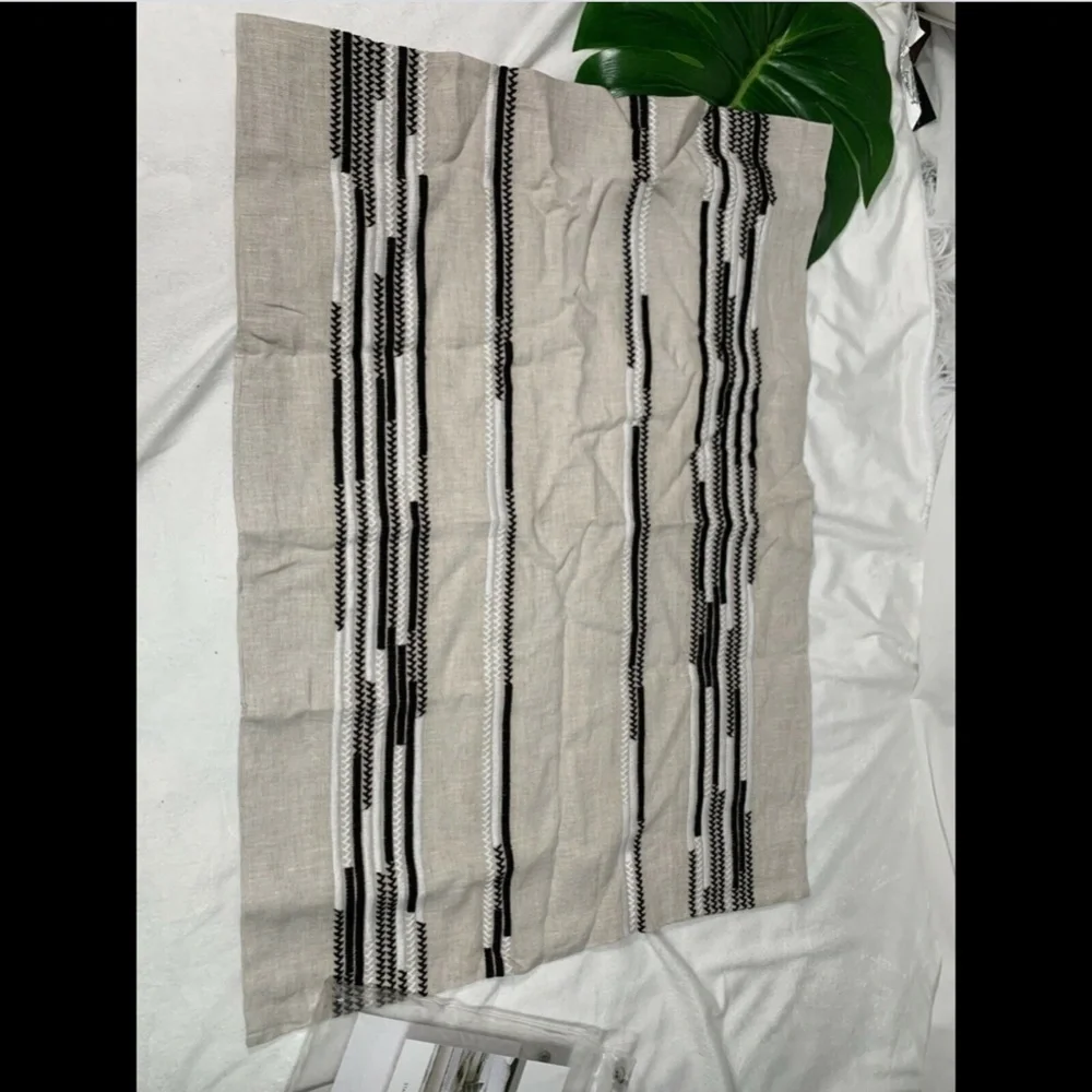 NIB $135 Hotel Collection Global Stripe‎ (1) Linen Standard Sham #238